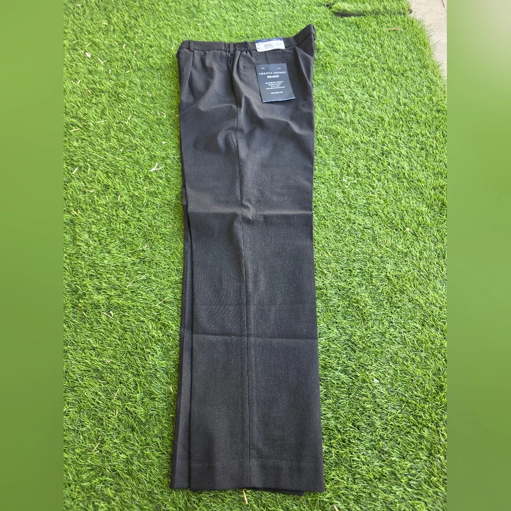 Tommy Hilfiger Mens Dress Pants 32x32 Wrinkle Free Charcoal Career $95 Relax Fit